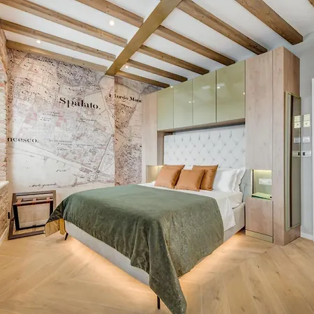 Grand Palace Luxury Retreat - Exclusive Self Service * Split