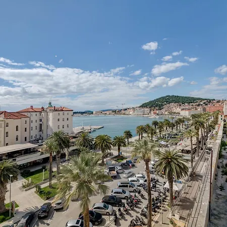 Grand Palace Luxury Retreat - Exclusive Self Service Apartamento Split